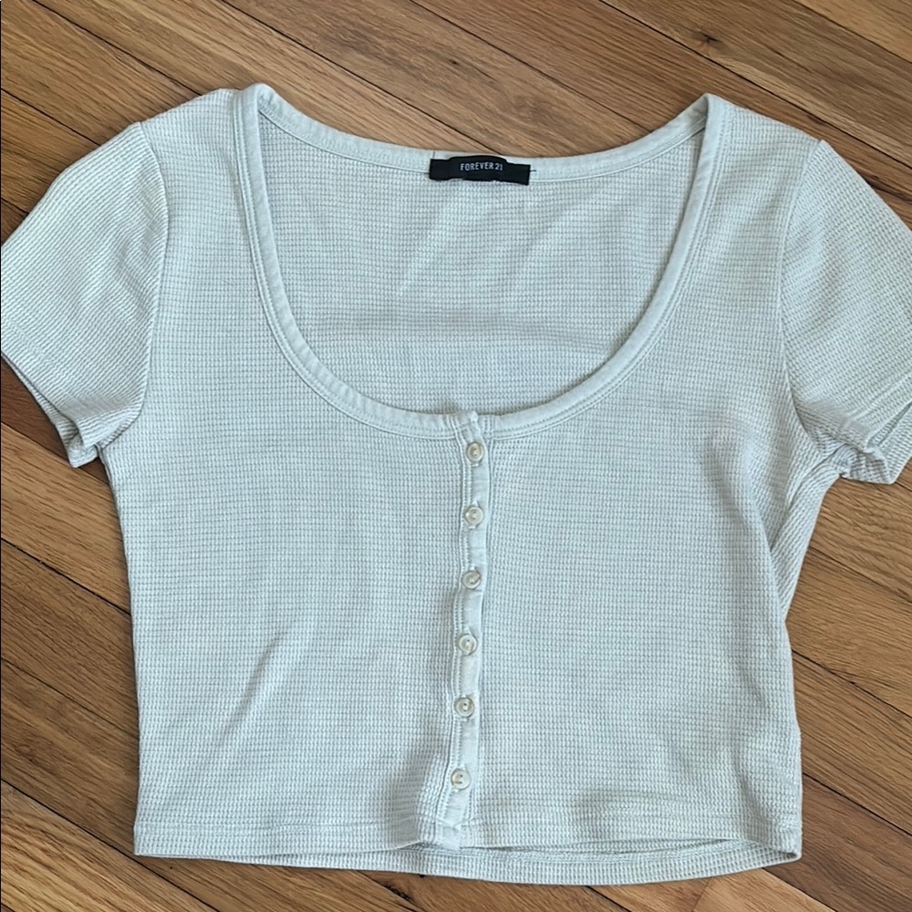Forever 21 Green Buttoned Crop Blouse